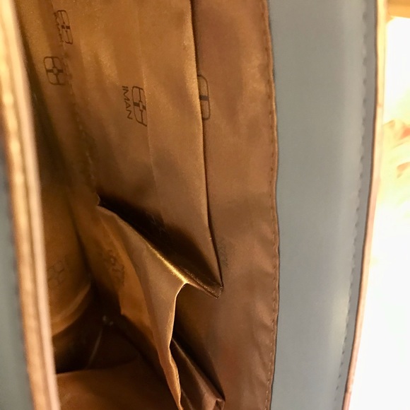 Iman Convertible Handbag Floral and Croc - Picture 4 of 8